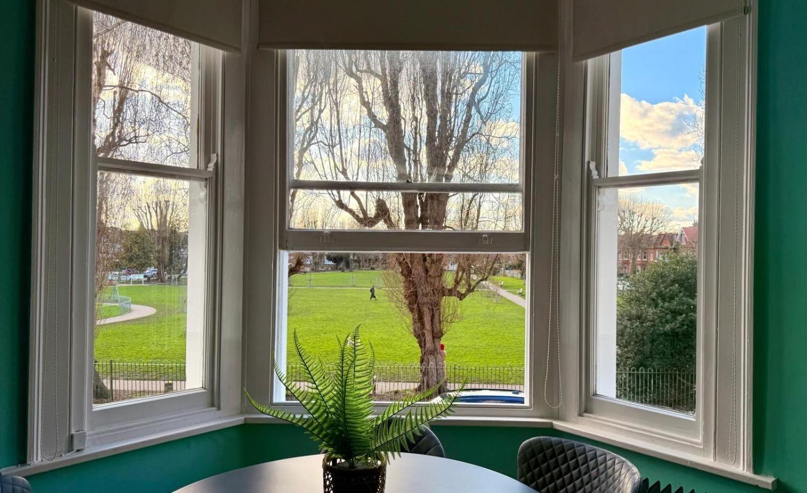 Appartamento Large Flat Close To Tube Station Zone 2